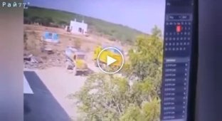 Powerful explosion near a mine in India caught on video