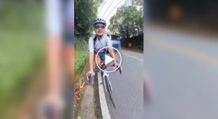 На шоссе Бейи грузовик с гравием подбил известную тайваньскую блогершу