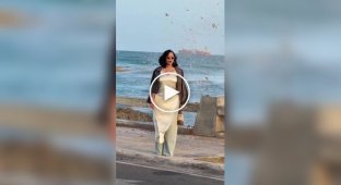Во время записи видео девушку сбил мотоциклист