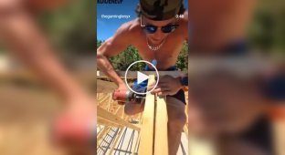 A guy found himself in a very awkward situation.