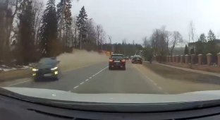 A drunk driver caused a fatal accident at high speed (7 photos + 1 video)