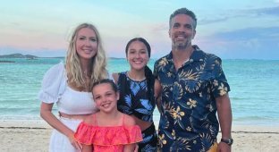 Tourist Almost Had Lower Body Cut Off During Vacation in Bahamas (4 photos)