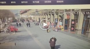 In China, a boy threw a firecracker into a sewer