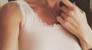 Красотки из из клуба «Без бюстгальтера»