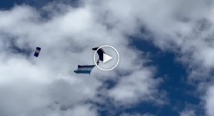 Показовий виступ парашутистів у Гондурасі