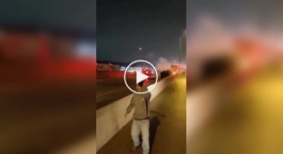 Мощный замес на трассе