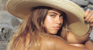 Мими Элашири - Девушка Дня