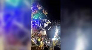 Кілька людей постраждали на атракціоні в Індії