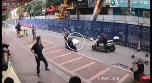 Скутерист родился в рубашке