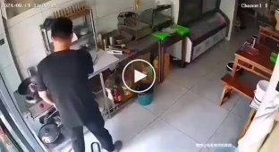 A Chinese man almost turned into at lunchtime, thanks to a gas stove