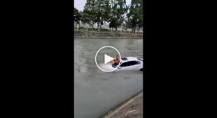 Rescue of a driver from a car that fell into a river