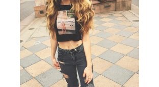 Дівчина дня - AnneMarie Morin