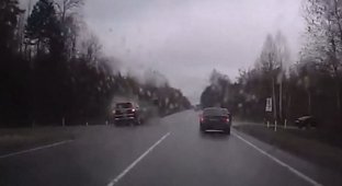 Overtaking across a continuous road with a fatal outcome (3 photos + 1 video)