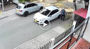 A robber chose the wrong victim