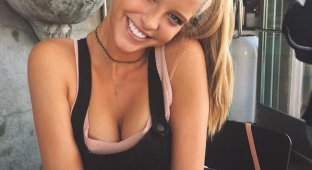 Эбби Чемпион - Девушка Дня