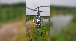 В Китае во время стрима разбился мужчина на самодельном винтовом аэроплане