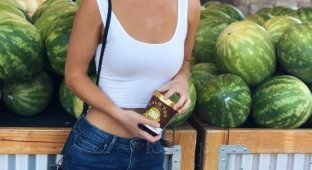 Дейзи Кич - Девушка Дня