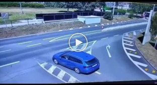 Відправила байкера до інвалідного крісла