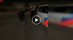 Police officer tired of arguing and used pepper spray