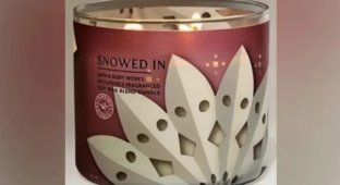 US company forced to apologize for snowflakes on candles resembling the Ku Klux Klan (2 photos)