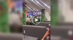 Індійські відвідувачі влаштували бійку в ресторані через нібито «яловичину» у страві