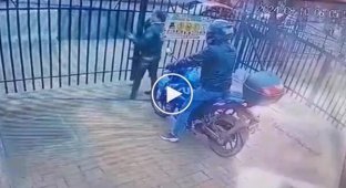 Attempt to steal a motorcycle ended in a shootout