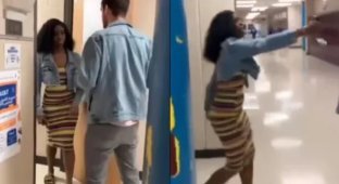 В США старшеклассница распылила перцовый баллончик на учителя из-за изъятого телефона (4 фото + 1 видео)