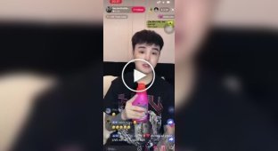 Вьетнамский тиктокер ради хайпа залпом выпил чистящее средство перед тысячами зрителей