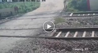 Як Кумар від поїзда тікав