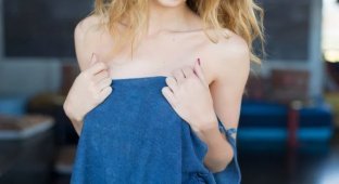 Yana West отдыхает