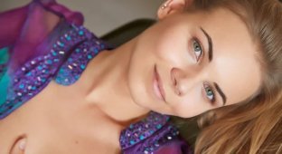 Katy Jones - девушка дня