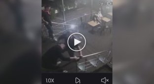 A drunk 28-year-old man beat up a bar employee in Zaporozhye