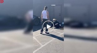 Спроба розняти жінок закінчилася ще однією вуличною бійкою