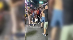 Туристы из разных стран устроили драку у бара в Таиланде