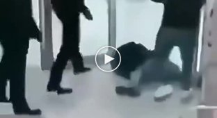 Подержи мое пиво