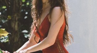 Violetta Komyshan - Girl of the Day