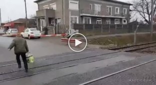 In Romania, a woman wanted to cross the tracks in front of a high-speed train