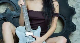 Брюнетка Леся