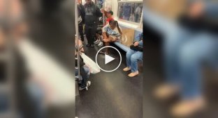 Мерзкое зрелище в метро Нью-Йорка