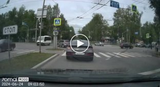 На все деньги с мигалками на полной скорости через перекресток