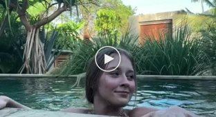 Cool blonde in the pool