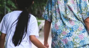 A Chinese woman stole an 11-year-old girl to raise her as an “ideal wife” for her son (3 photos)