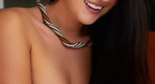 Katy Rose в домашней обстановке