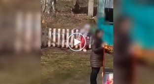 A kindergarten teacher from Russia hung a girl from a fence