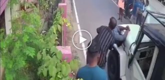 Попал в ДТП и остался без штанов