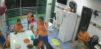 Яркое завершение семейного ужина