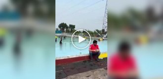 A swimming pool in an Indian water park.