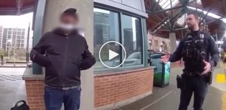 A man attacked police officers with a knife in the US.