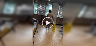 Бійка в «Макдональдсі» закінчилася за один рух