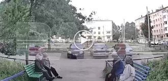 In Russia, a drunken brawler beat up a pensioner on a bench near the entrance